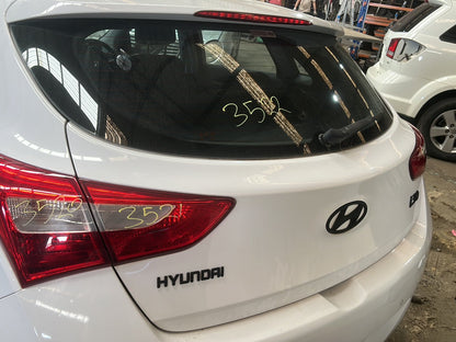 Mar 2012 to Feb 2017 - Hyundai i30 GD Hatchback 5 Door - Tailgate - Non Camera Type