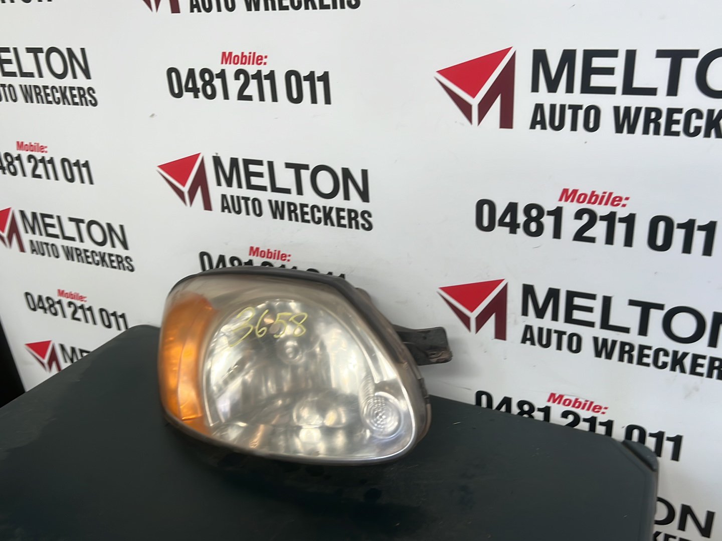 Sep 2003 to Apr 2006 - Hyundai Accent LC - Right Headlight