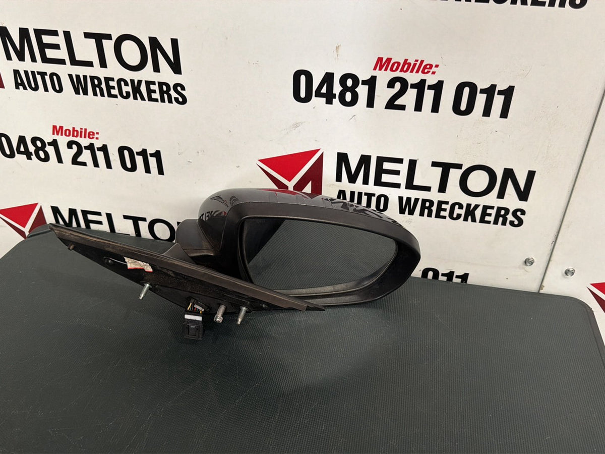 Oct 2013 to Oct 2015- Kia Optima TF- Right Door Mirror- Power Fold, Blind Spot Monitor, Rectangle Plug