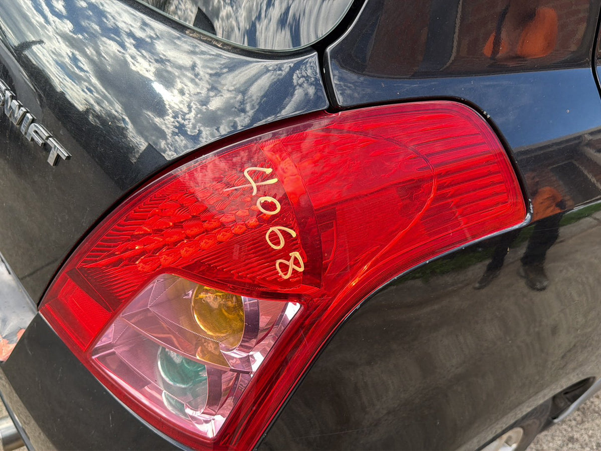 Jul 2007 to Feb 2011- Suzuki Swift RS415- Right Taillight- Standard Type