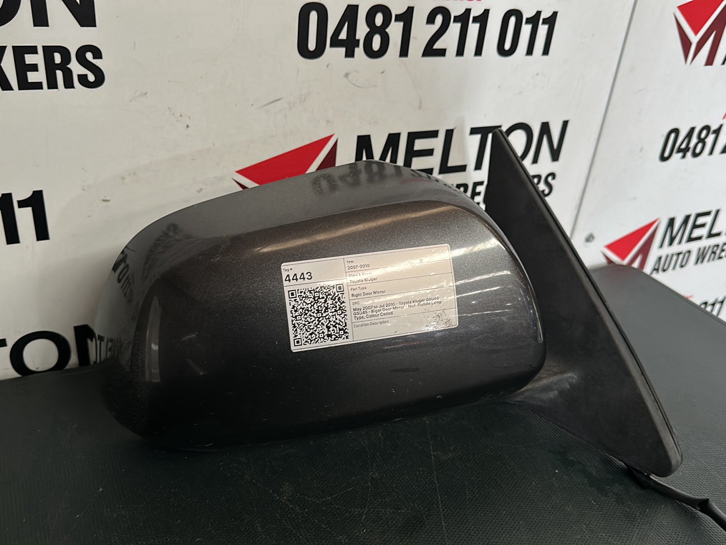 May 2007 to Jul 2010- Toyota Kluger GSU40 GSU45- Right Door Mirror- Non-Puddle Lamp Type, Colour Coded