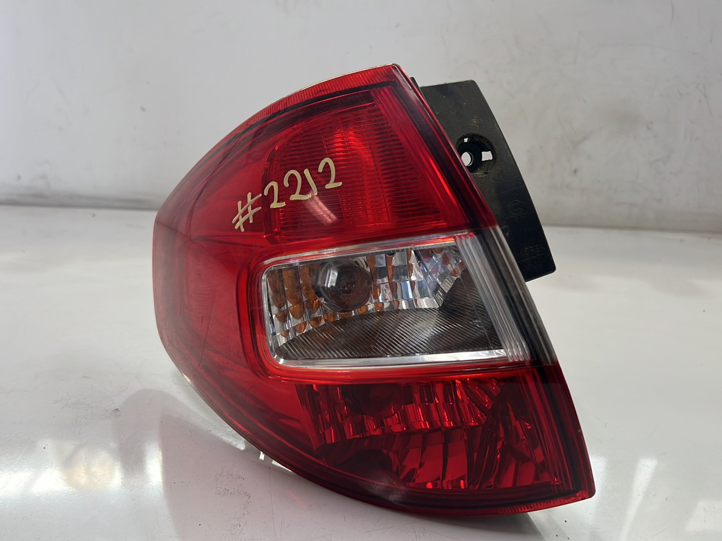 2010 Renault Koleos - Left Taillight