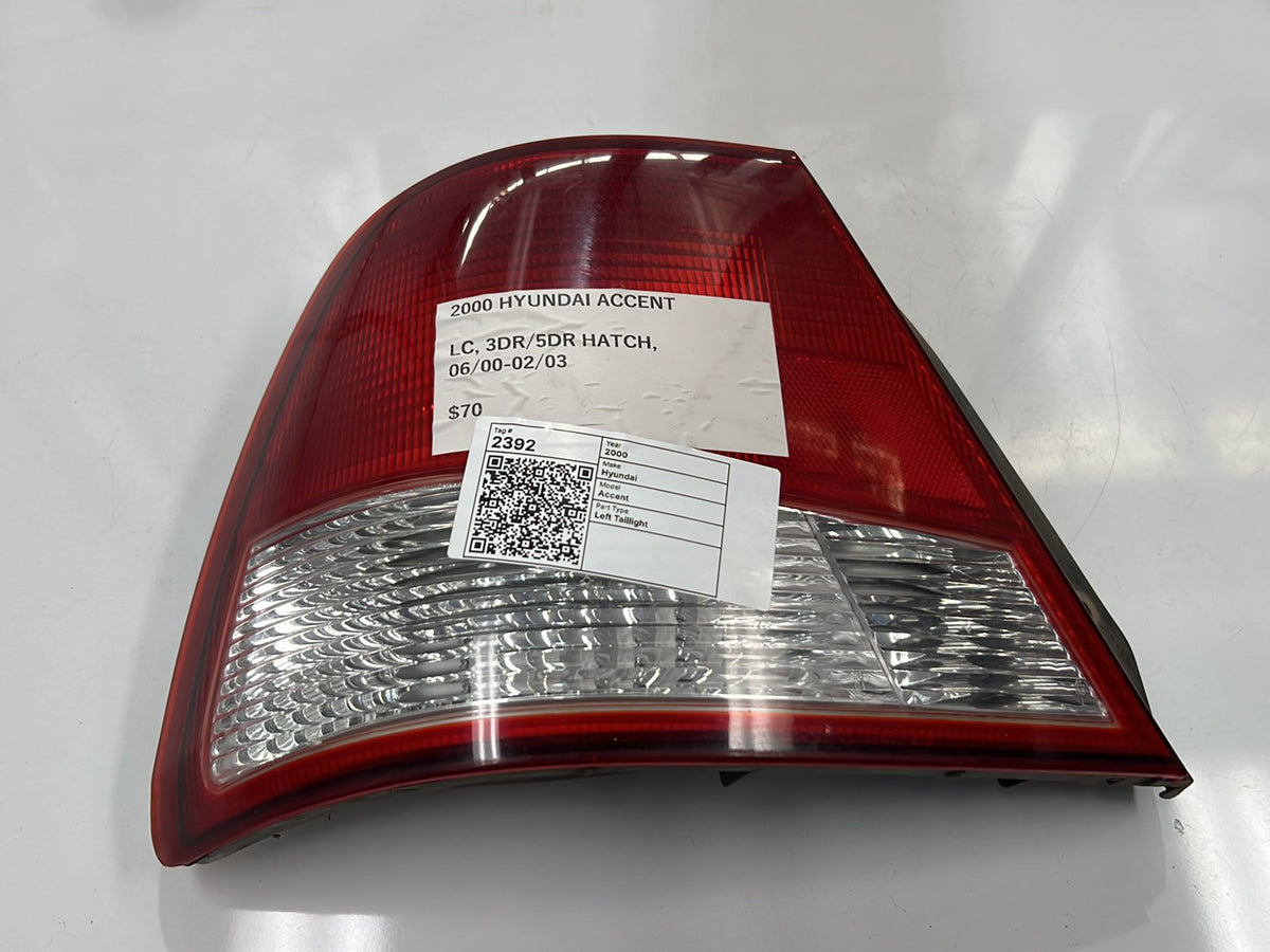2000 Hyundai Accent LC - Left Taillight