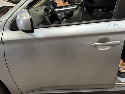 2013 Mitsubishi Outlander GF*W - Left Front Door