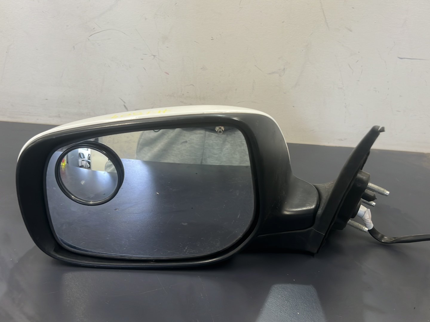 Oct 2006 to Mar 2012 - Toyota Aurion GSV40R - Left Door Mirror - Standard Type