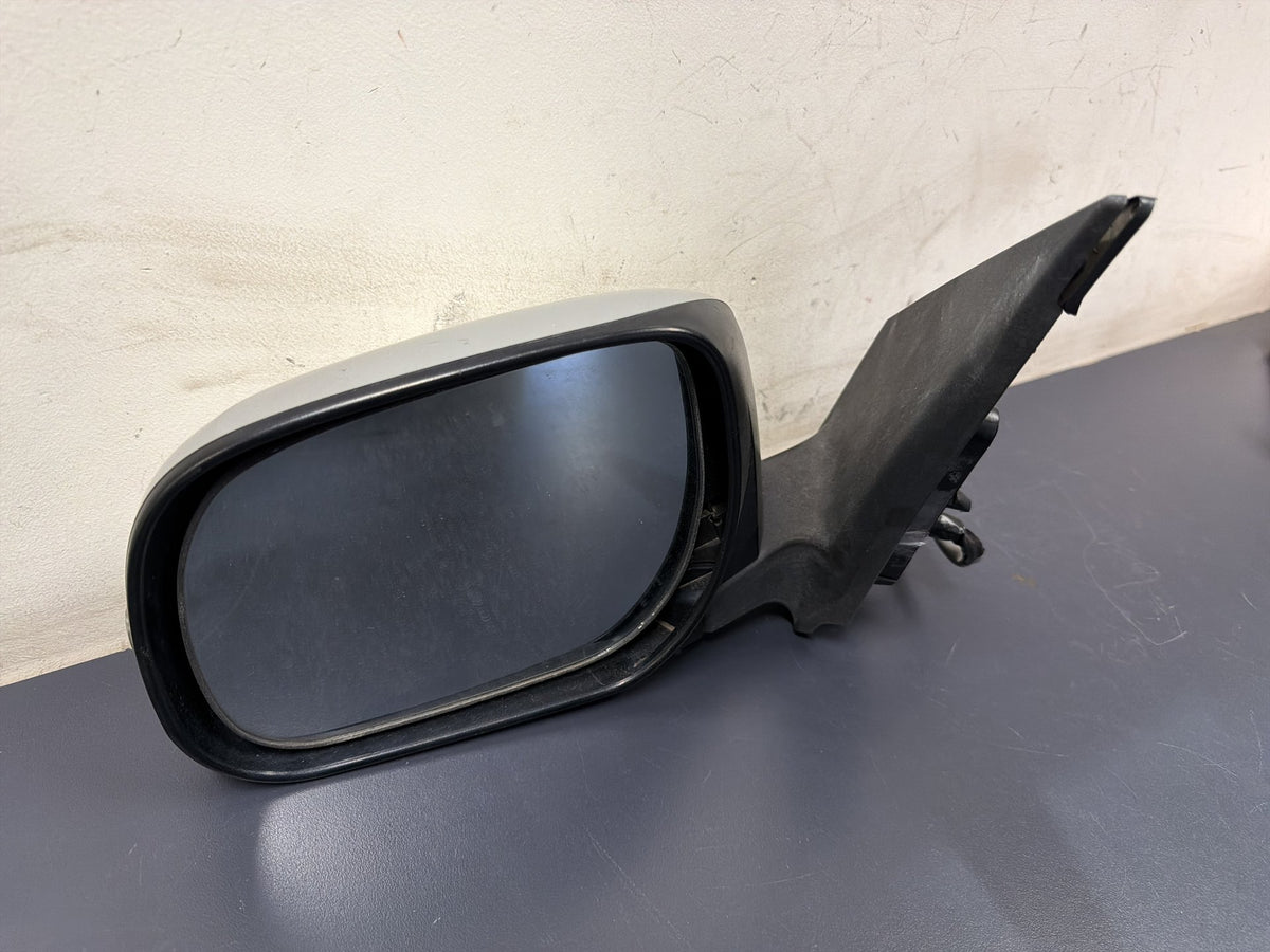 Oct 2008 to Nov 2012 - Toyota RAV4 ACA33 ACA38 - Left Door Mirror - Indicator, 5 Wire, 5 Pin