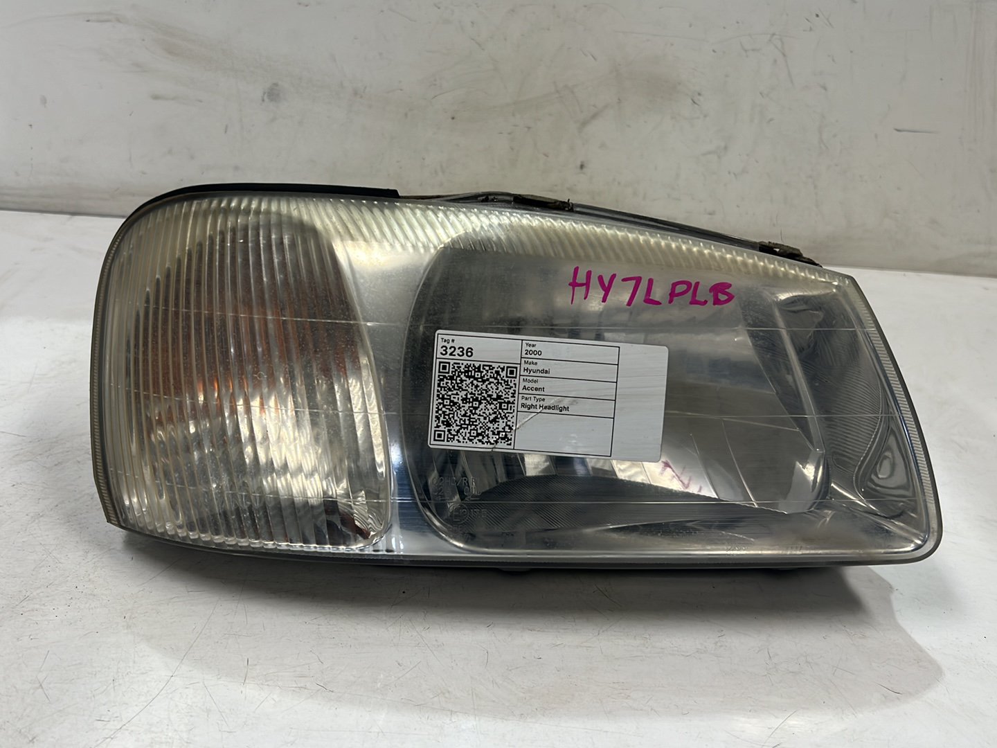 Jun 2000 to Feb 2003 - Hyundai Accent LC - Right Headlight