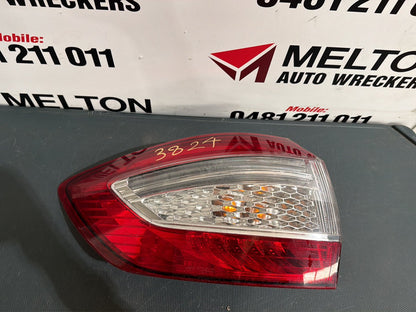 Ford Mondeo MB - Left Headlight