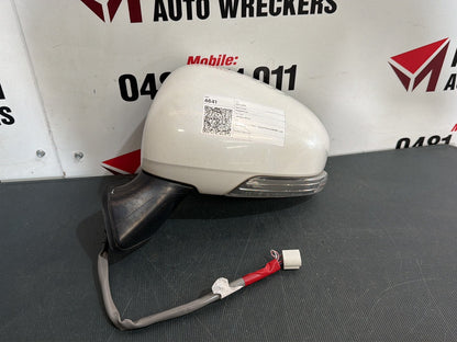Jan 2012 to Dec 2015- Toyota Prius ZVW30R- Left Door Mirror