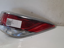 Dec 2013 to Oct 2016 - Toyota Kluger GSU50 GSU55 - Right Taillight