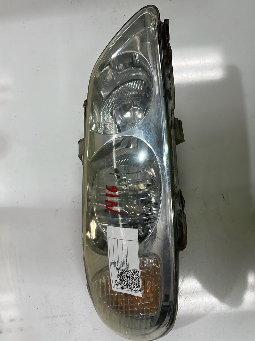 2003-2004 Nissan Pulsar N16 - Right Headlight