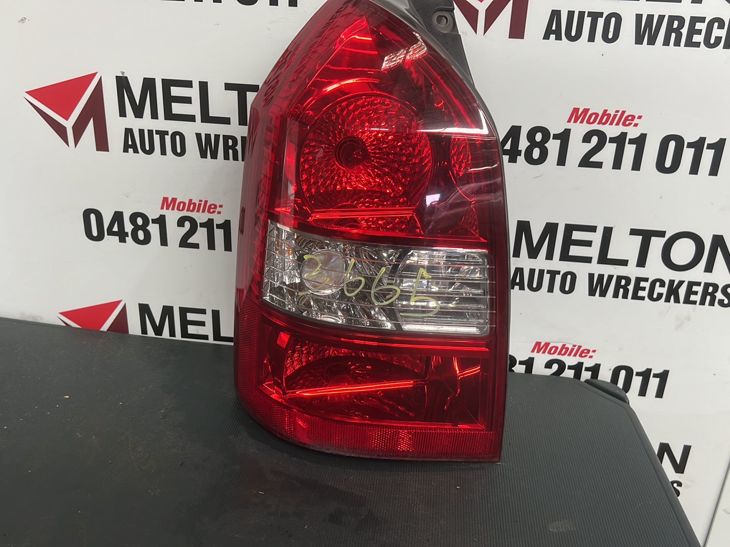 2005 Hyundai Tucson- Left Taillight