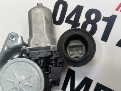 2013 Toyota RAV4 A40 - Right Rear Window Regulator/Motor