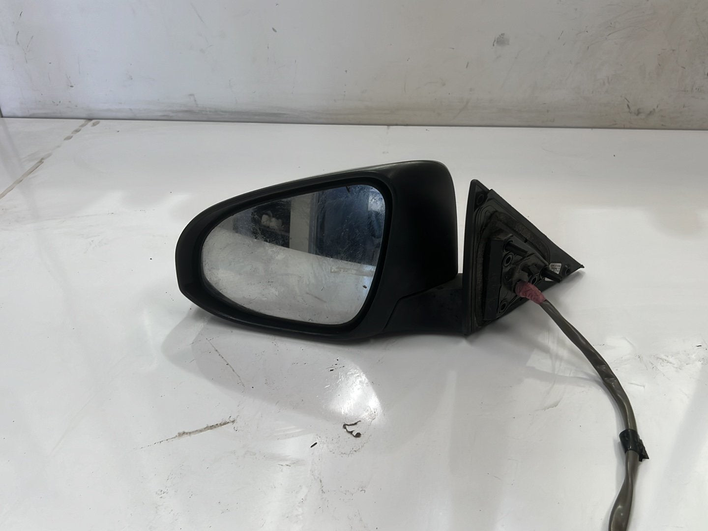 Feb 2012 to May 2015 - Toyota Aurion AT-X Sportivo SX6 Touring GSV50R - Left Door Mirror - Non-Blind Spot Monitor, Non-Reverse Auto Dip
