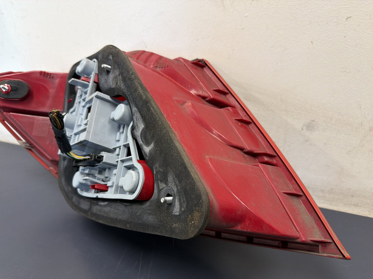 MERCEDES C CLASS RIGHT TAILLIGHT W204, SEDAN, LED TYPE, 03/11-07/14 11 12 13 14