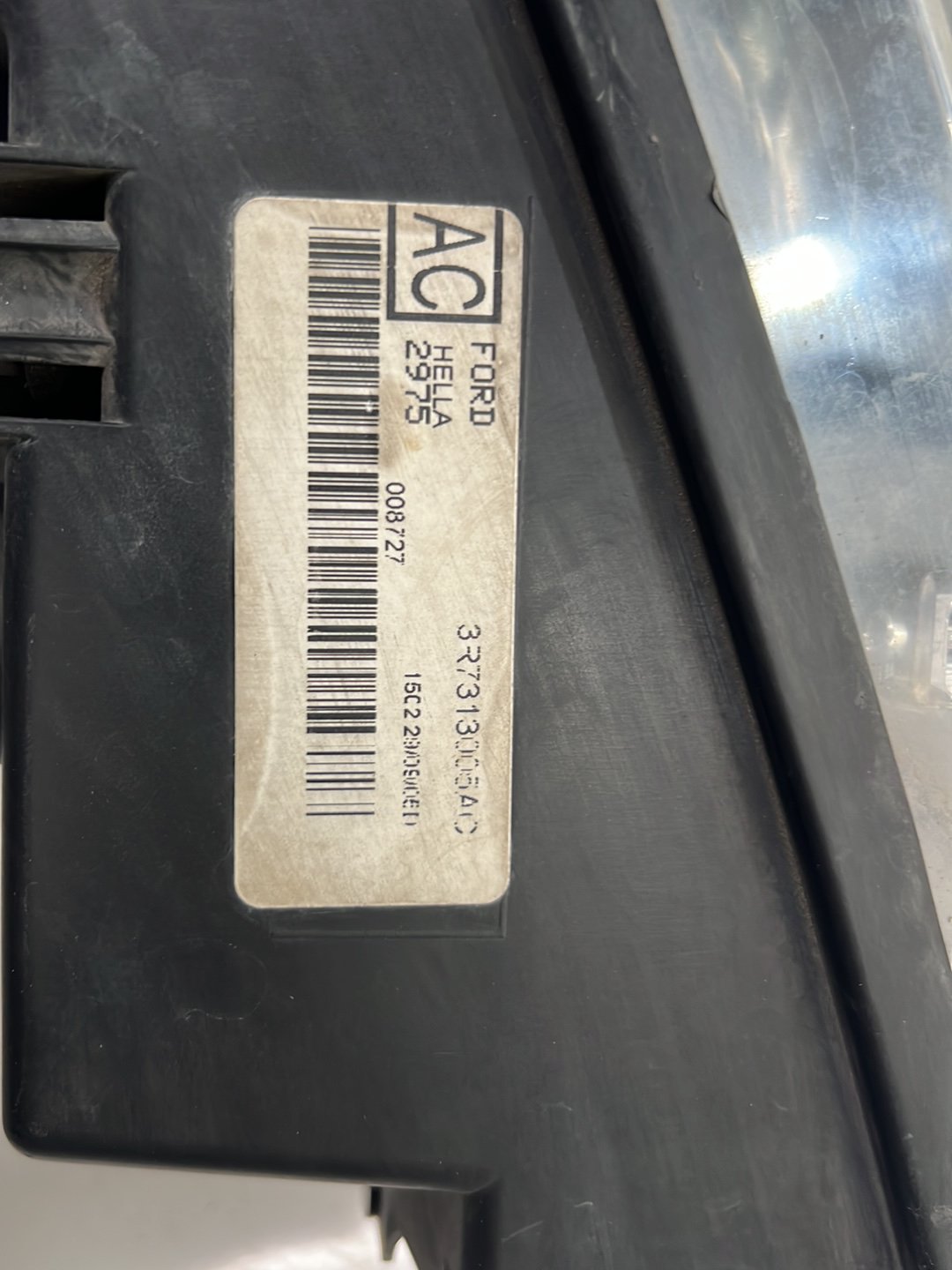 May 2004 to Apr 2009- Ford Territory SX SY MkI TX SR Turbocharged- Right Headlight- Black Insert