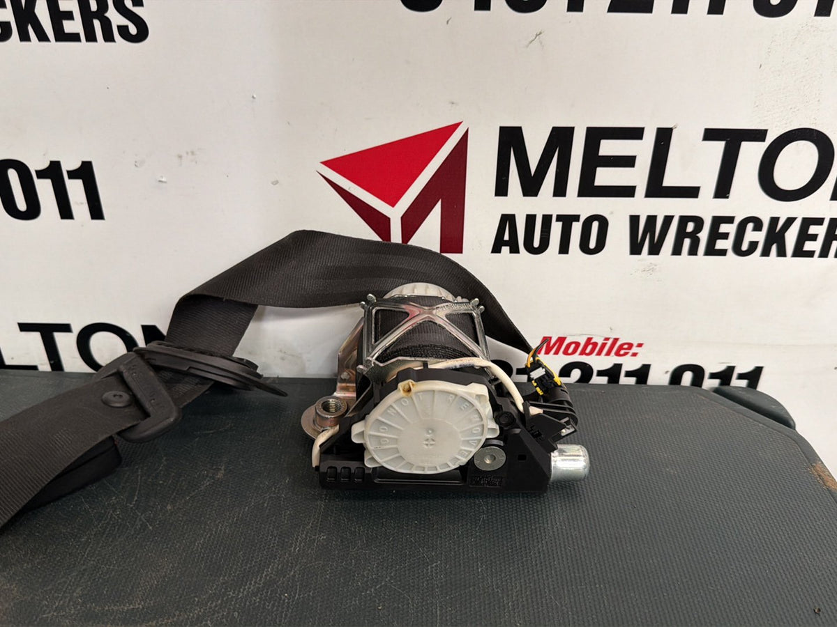 2014 Volkswagen Polo MK5 - 6C 6R - Left Front Seat Belt