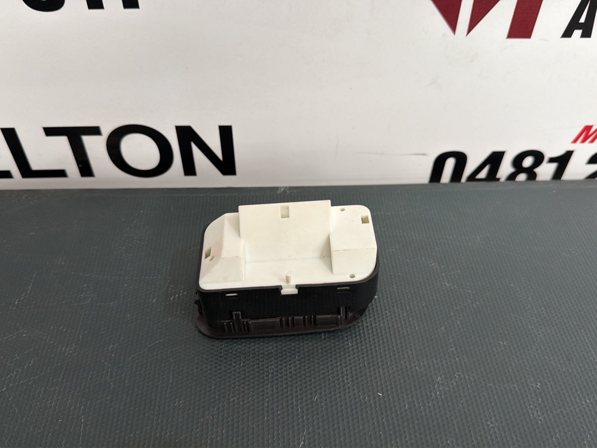 2004 Ford Falcon Master Power Window Switch