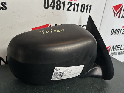 2015- 2018 Mitsubishi Triton MQ GLX Right Door Mirror Non Indicator Black
