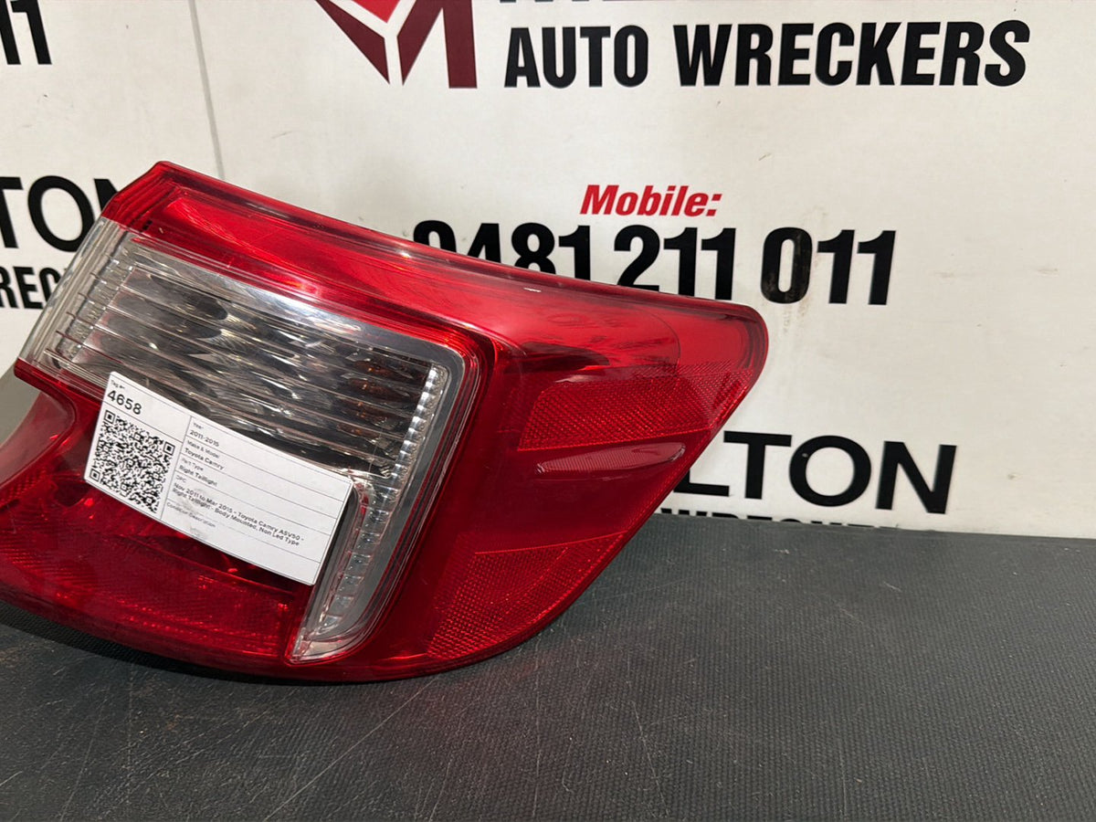 Nov 2011 to Mar 2015 - Toyota Camry ASV50 - Right Taillight Non Led Type