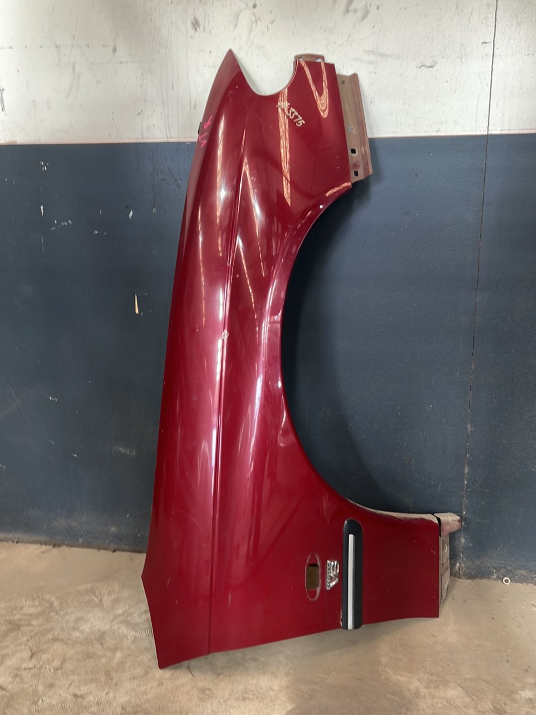2000 Holden Commodore Right Front Guard