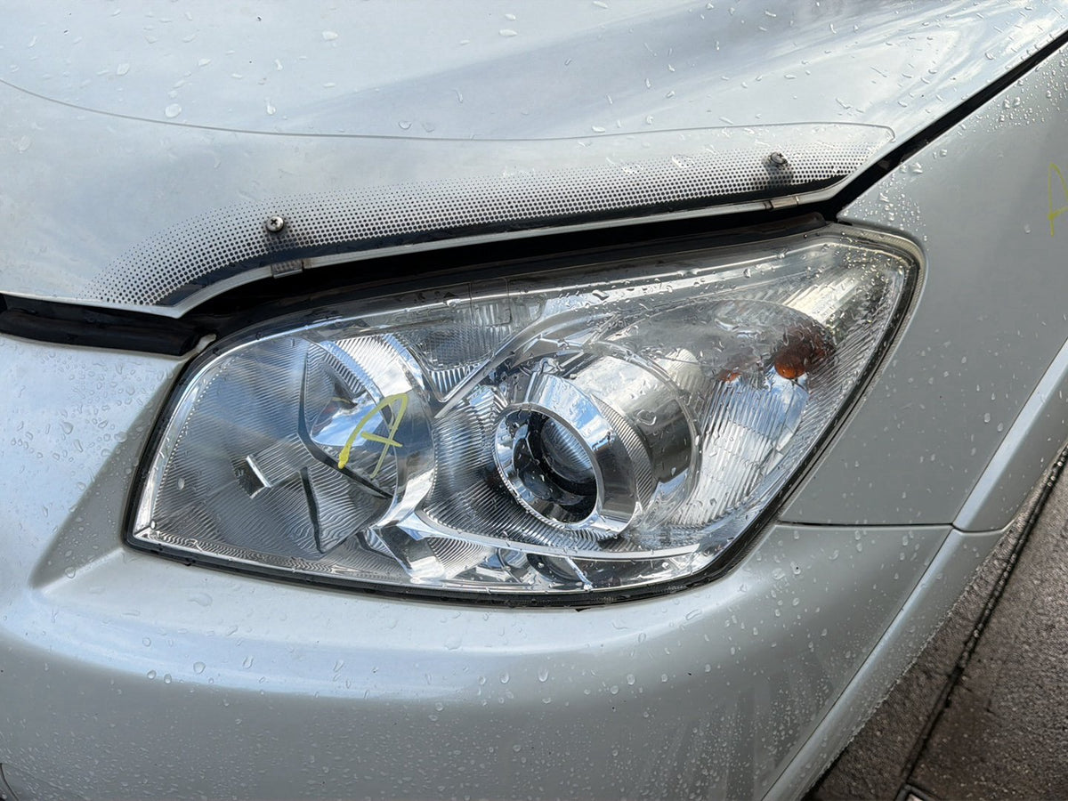 Aug 2008 to Nov 2012 - Toyota RAV4 ACA33 ACA38 - Left Headlight