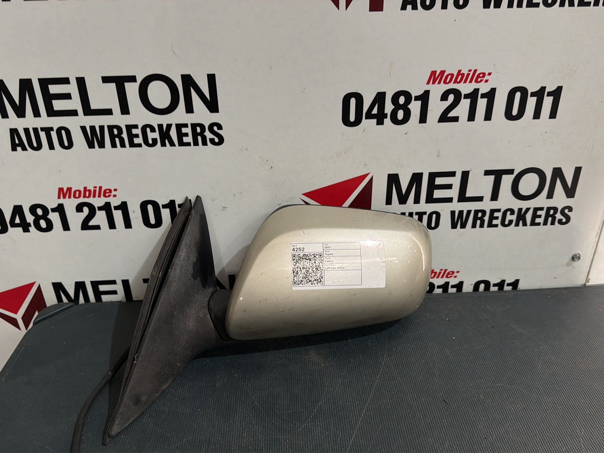 Jun 2006 to Nov 2011 - Toyota Camry ACV40 AHV40 - Left Door Mirror