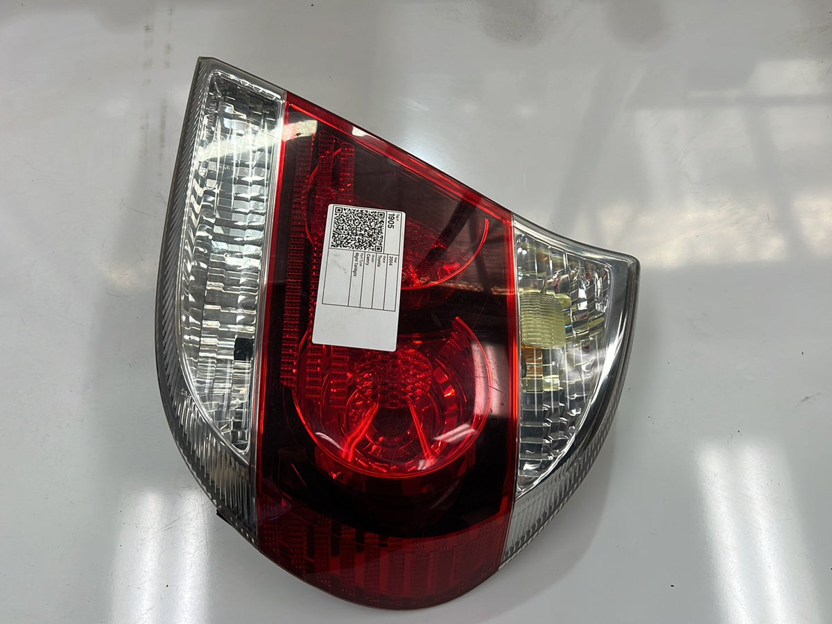 2004 Toyota Camry V30 - Right Taillight