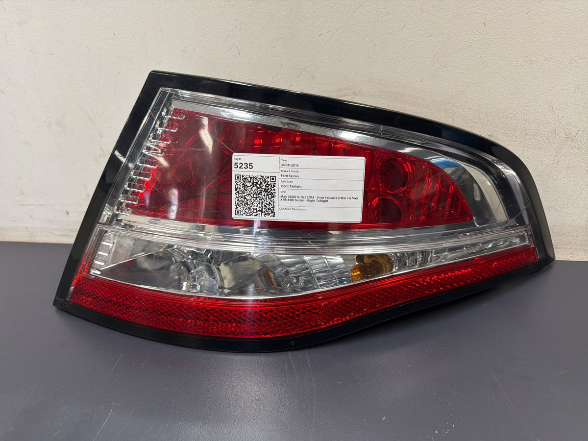 May 2008 to Oct 2014 - Ford Falcon FG MkI FG MkII XR6 XR8 Sedan - Right Taillight