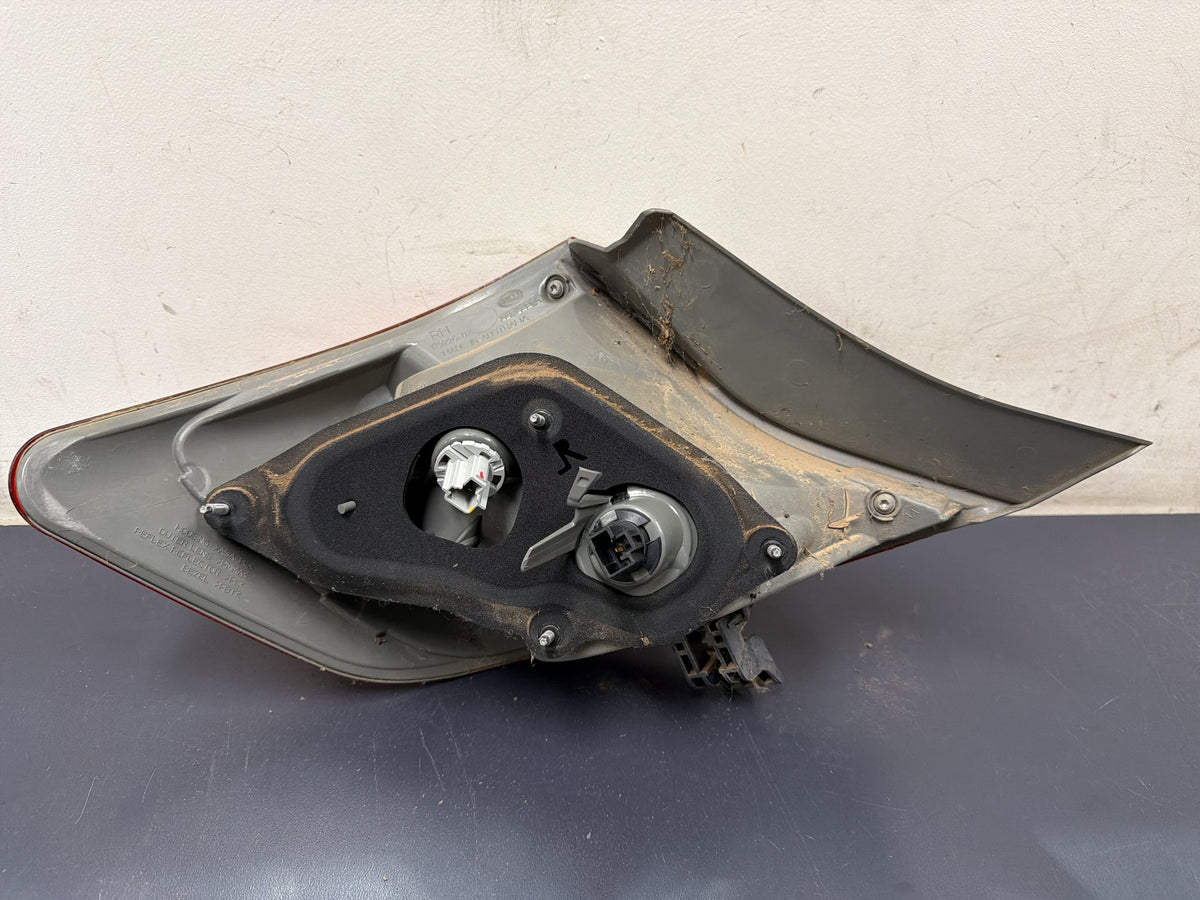 Nov 2011 to Mar 2015 - Toyota Camry ASV50 - Right Taillight - Body Mounted, Non Led Type