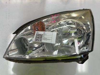 2005 Mitsubishi 380 - Left Headlight
