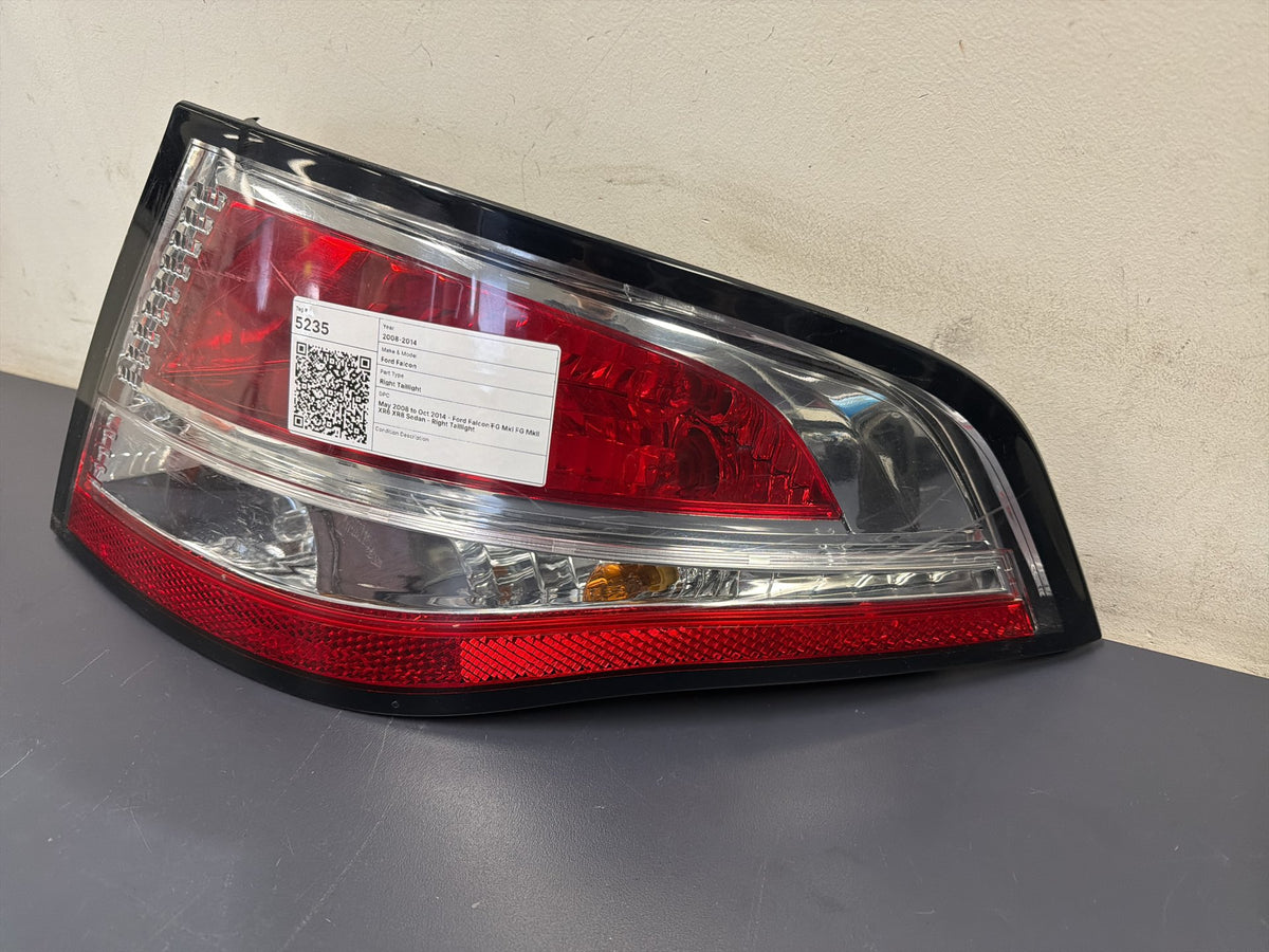 May 2008 to Oct 2014 - Ford Falcon FG MkI FG MkII XR6 XR8 Sedan - Right Taillight