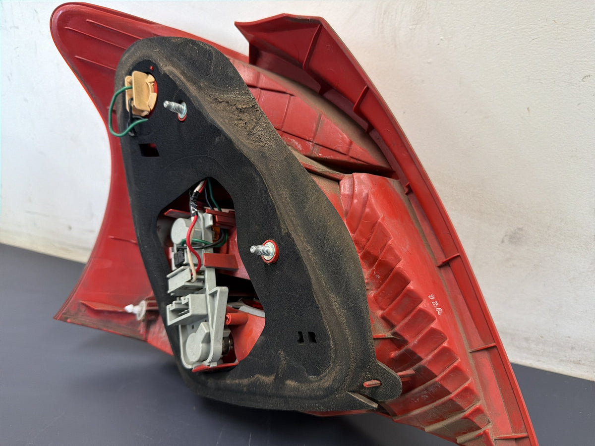 Oct 2005 to Aug 2008 - Toyota Yaris NCP9# Hatchback Australia Only - Right Taillight - Lens# 52-143