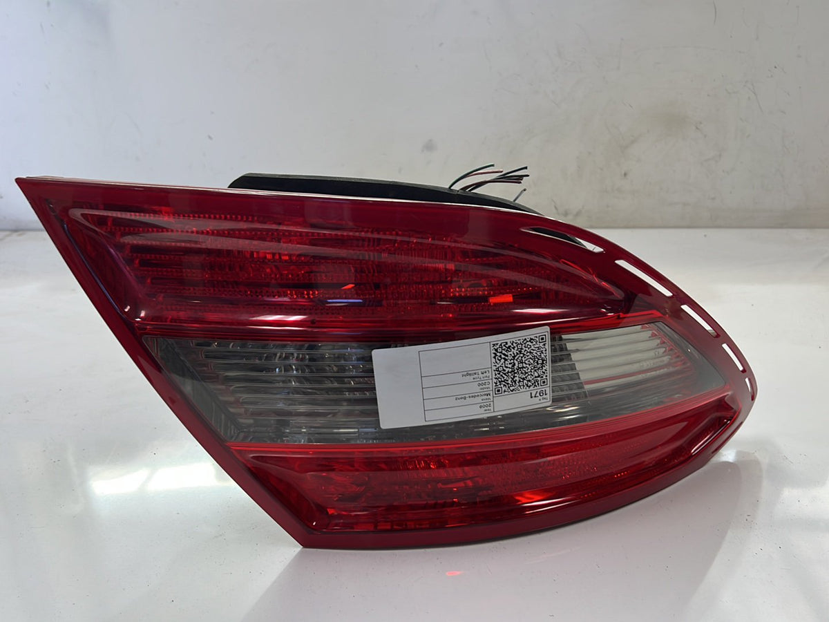 Left Taillight, 2009, Mercedes-Benz, C200, C-Class W204