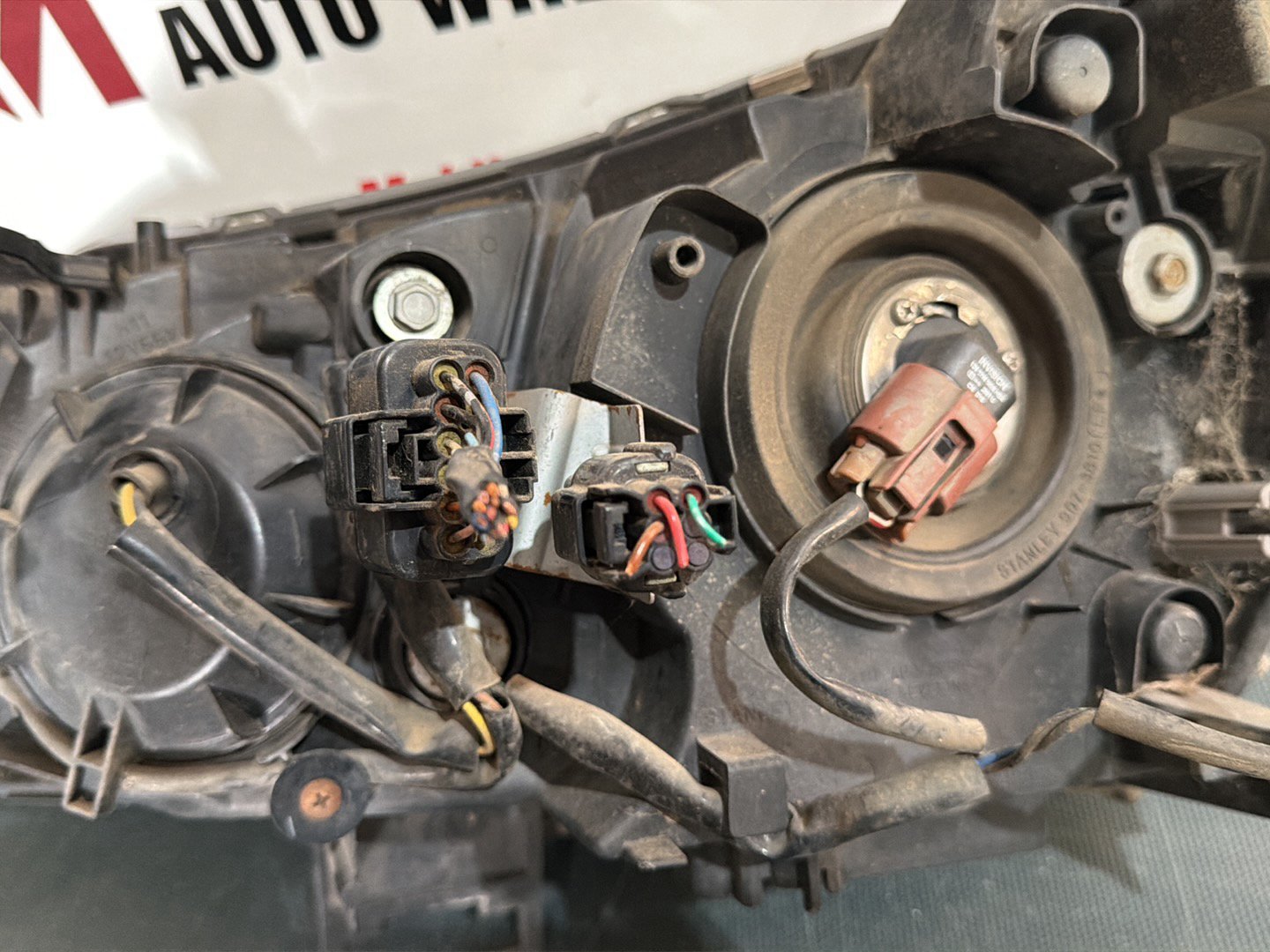 Jul 2007 to Oct 2015- Mitsubishi Lancer CJ- Right Headlight- Halogen Type