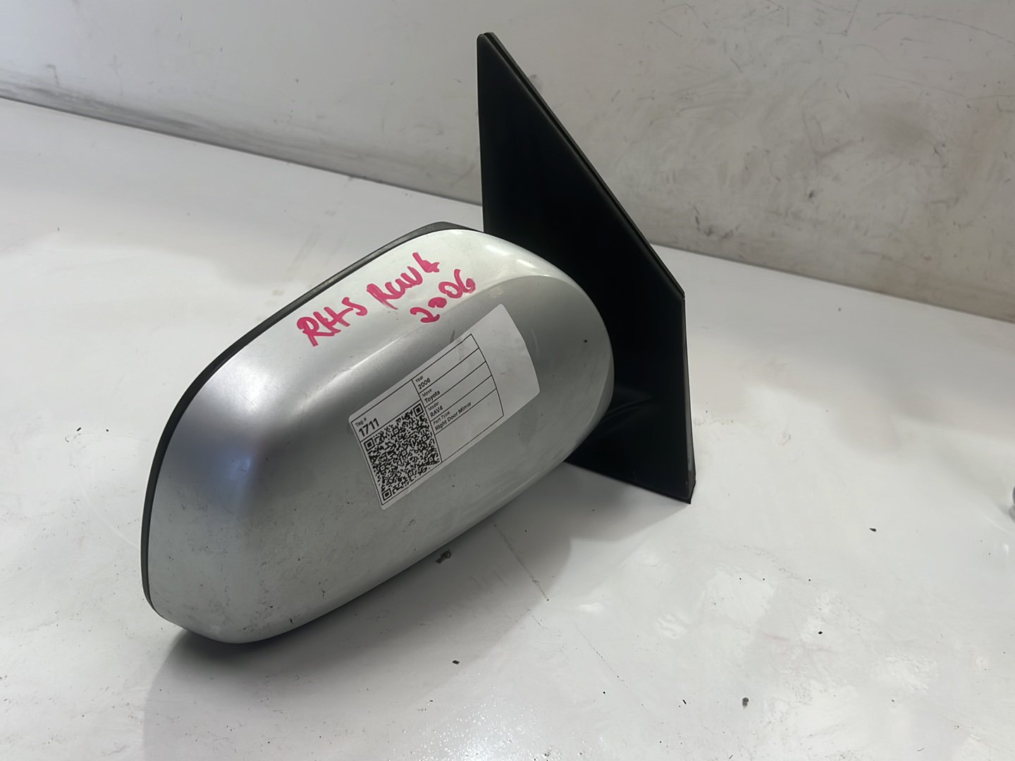 2006 Toyota RAV4 - Right Door Mirror