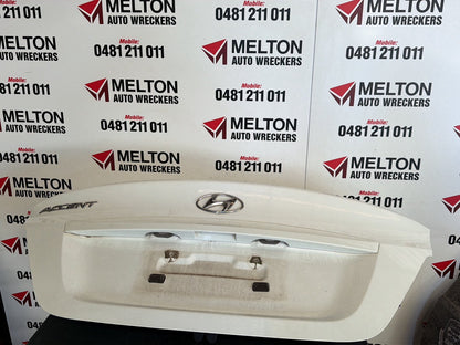 May 2011 to Aug 2014- Hyundai Accent RB- Bootlid- Non Keyless Entry Type