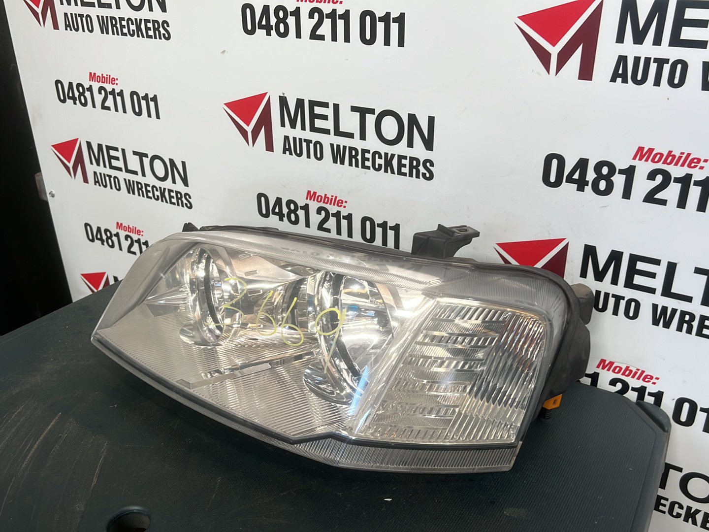 May 2009 to Apr 2011- Ford Territory SY MkII TS Ghia Ghia Turbo- Right Headlight- Chrome Insert Type