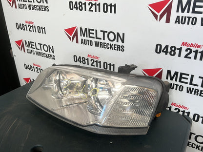 May 2009 to Apr 2011- Ford Territory SY MkII TS Ghia Ghia Turbo- Right Headlight- Chrome Insert Type