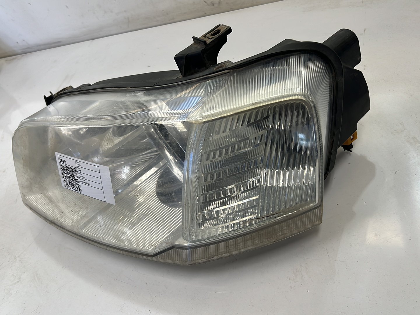 May 2004 to Apr 2009- Ford Territory SX SY MkI TS Ghia Ghia Turbo- Left Headlight- Chrome Insert