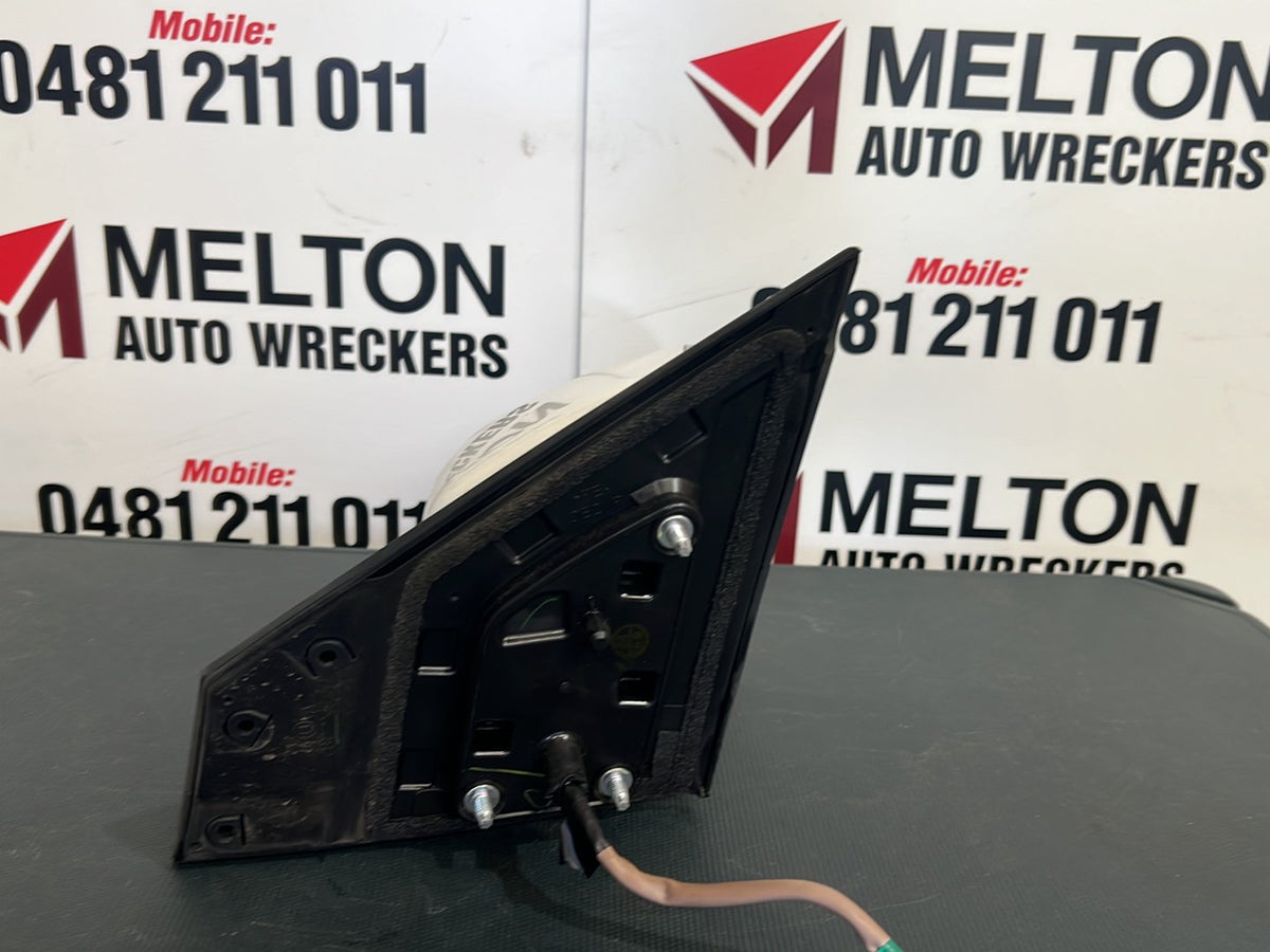 2014 Nissan Pulsar B17 Right Door Mirror