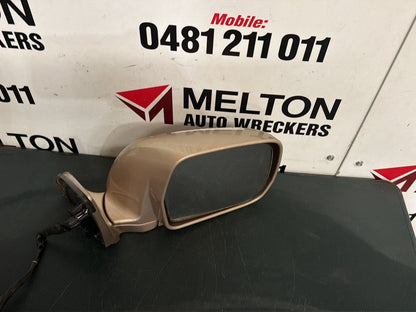 Jan 2001 to Apr 2007 - Toyota Kluger MCU28R - Right Door Mirror