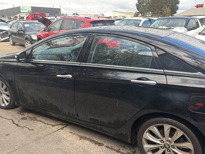2010 Hyundai i45 Sedan Rear Bumper Reinforcement