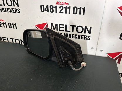 Oct 2008 to Nov 2012- Toyota RAV4 ACA33 ACA38- Left Door Mirror- Indicator, 5 Wire, 5 Pin
