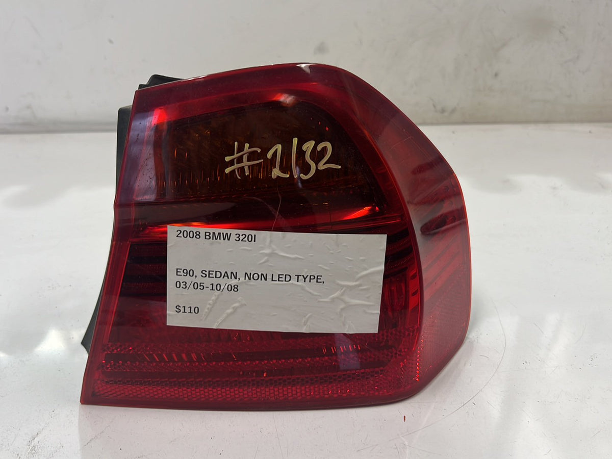 2008 BMW 320i E90 - Right Taillight
