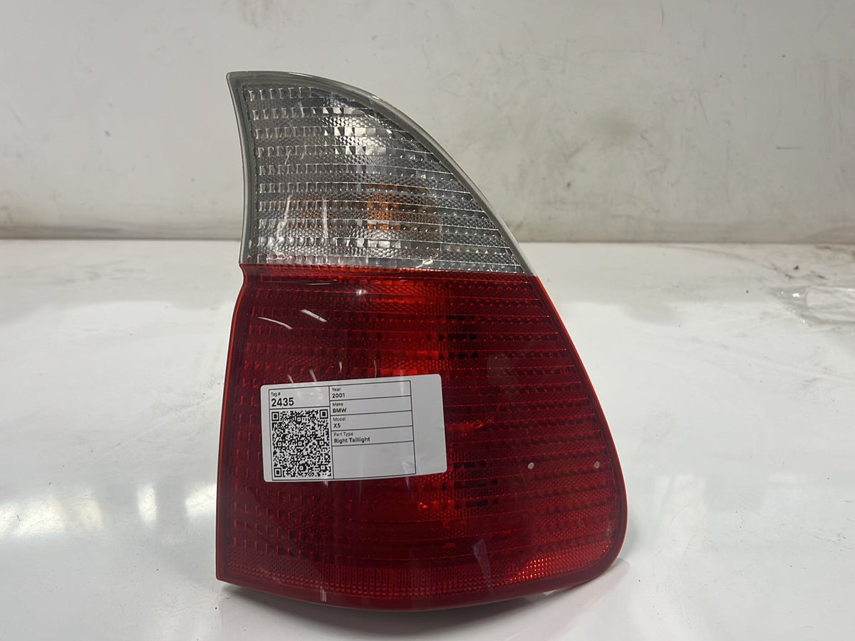 2001 BMW X5 E53 - Right Taillight