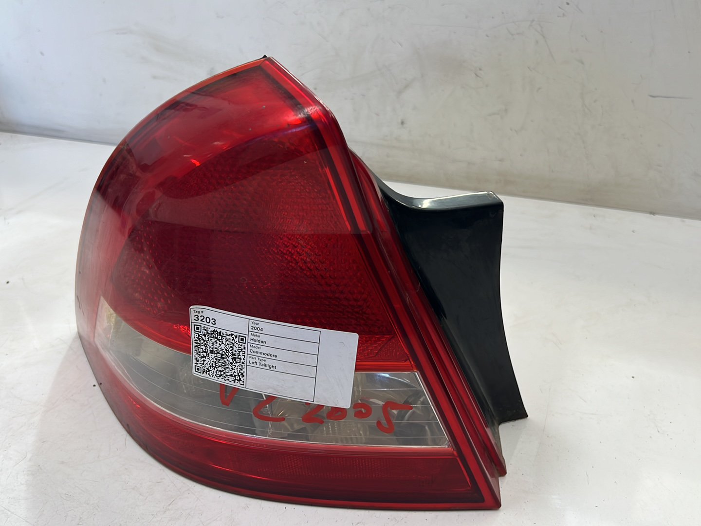 2004 Holden Commodore VZ Left Taillight