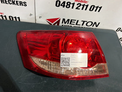Oct 2006 to Aug 2009 - Toyota Aurion Sportivo SX6 Sportivo ZR6 GSV40R - Left Taillight