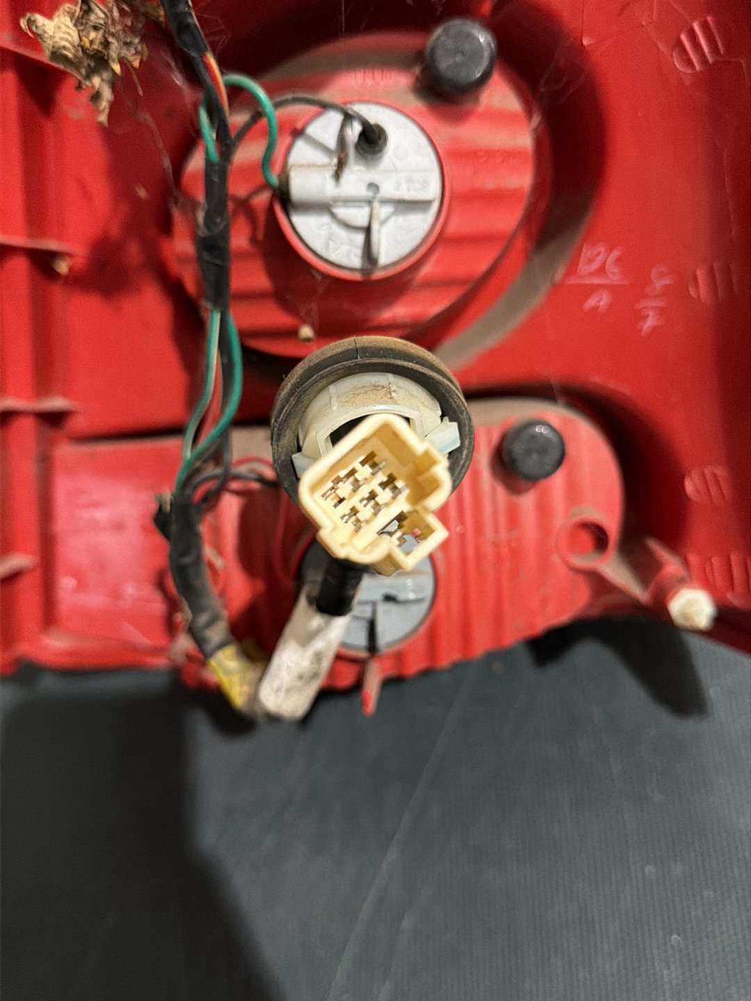 Jul 2009 to Dec 2014- Suzuki Alto GF- Left Taillight