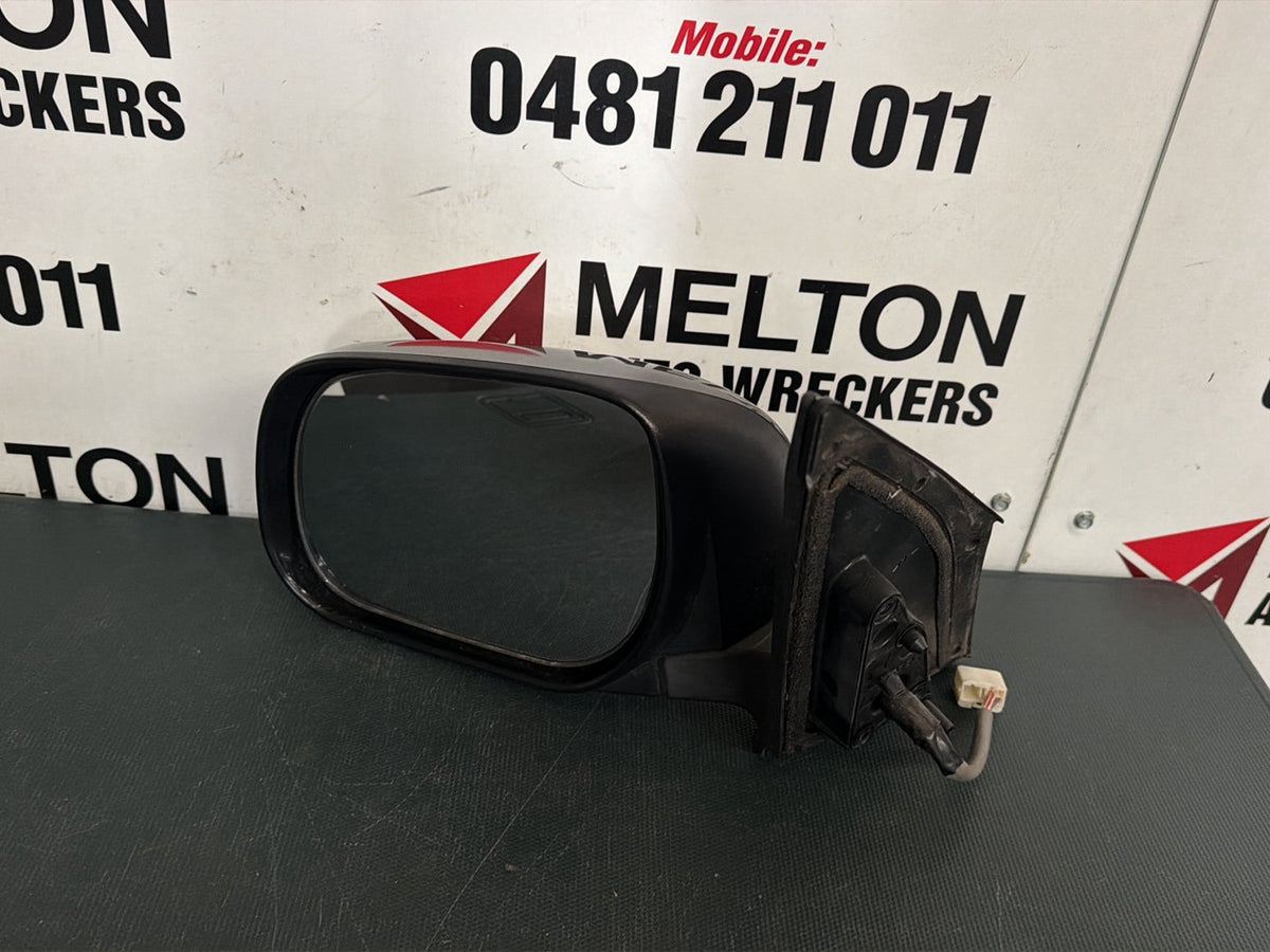 Oct 2008 to Nov 2012- Toyota RAV4 ACA33 ACA38- Left Door Mirror- Indicator, 5 Wire, 5 Pin